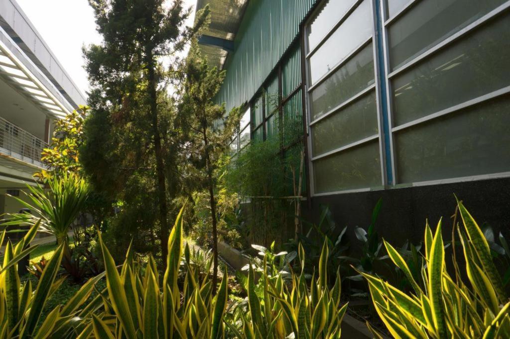 Hotel Asri Plaza Asia Tasikmalaya Ngoại thất bức ảnh