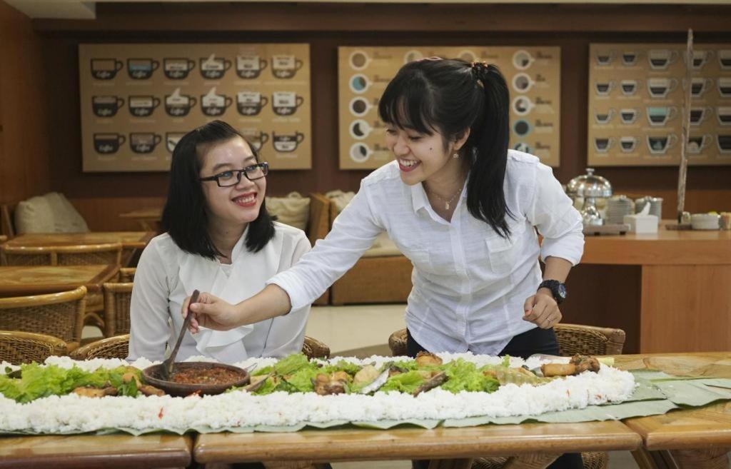 Hotel Asri Plaza Asia Tasikmalaya Ngoại thất bức ảnh