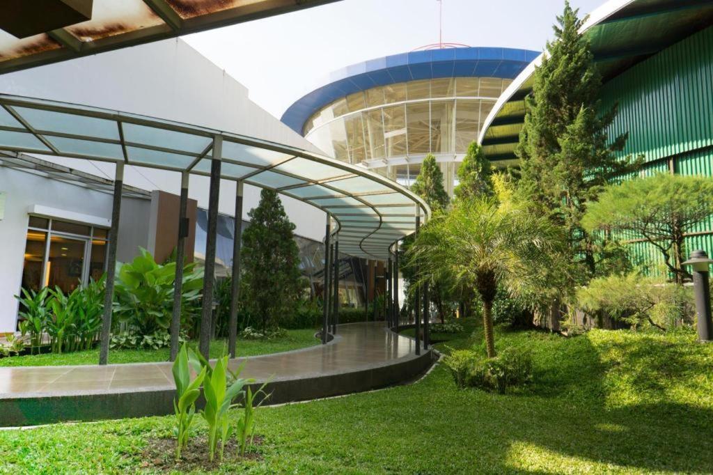 Hotel Asri Plaza Asia Tasikmalaya Ngoại thất bức ảnh