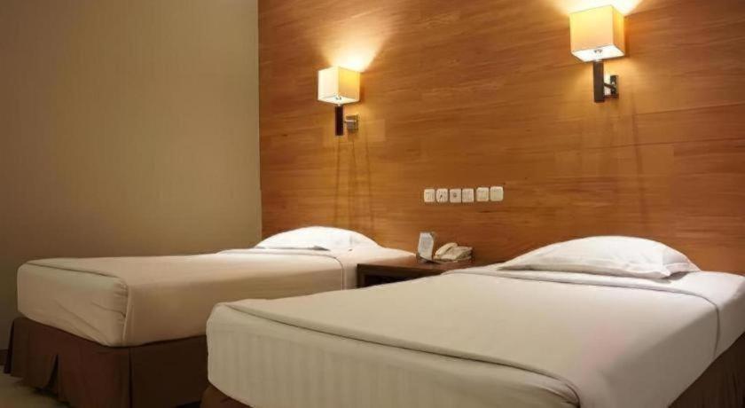 Hotel Asri Plaza Asia Tasikmalaya Ngoại thất bức ảnh