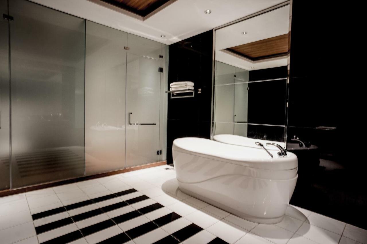 Hotel Asri Plaza Asia Tasikmalaya Ngoại thất bức ảnh