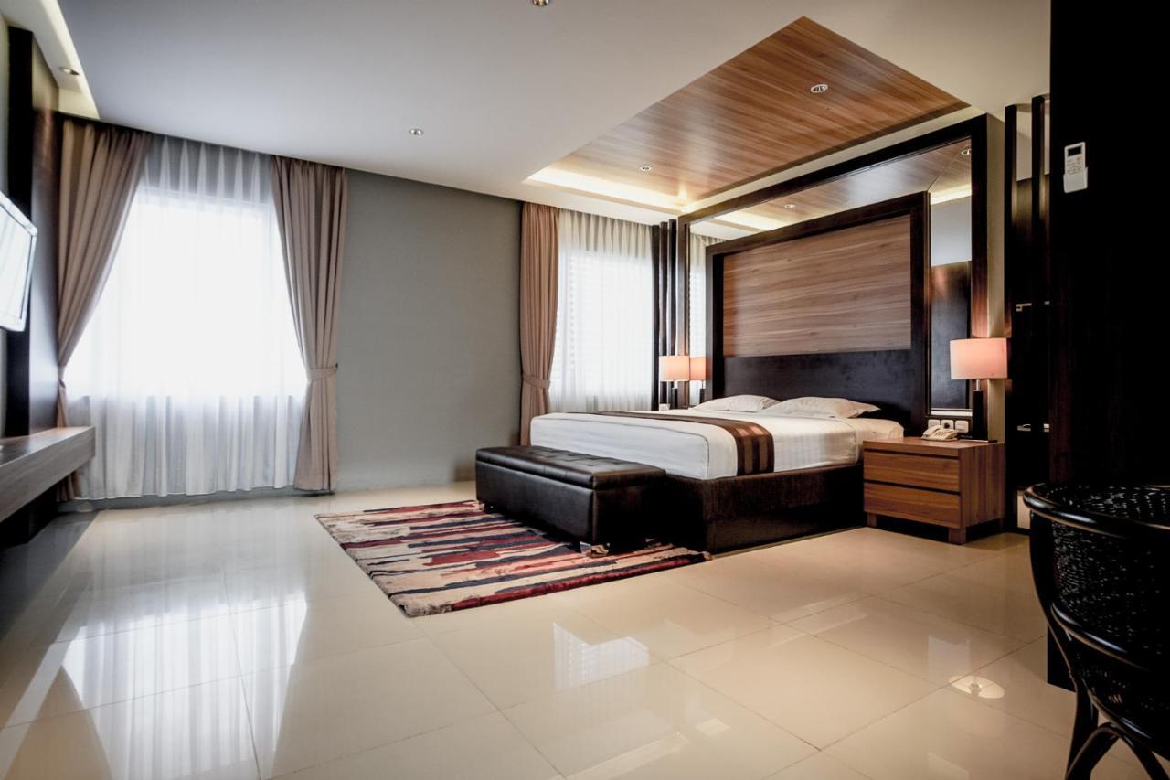 Hotel Asri Plaza Asia Tasikmalaya Ngoại thất bức ảnh